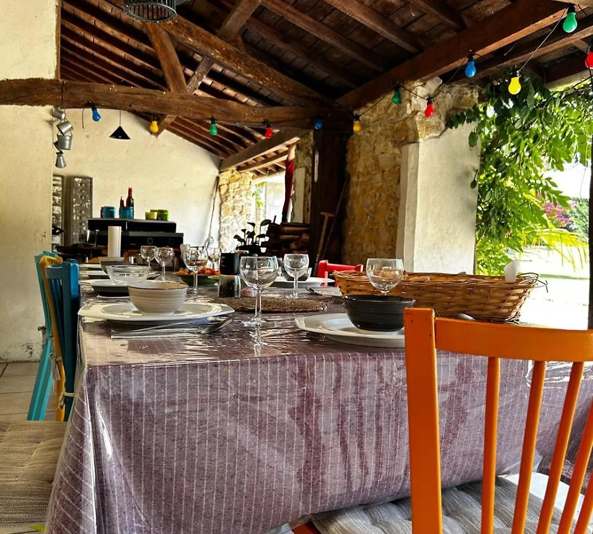 Relais De La Tour Bed & Breakfast Termes-d'Armagnac 0*,